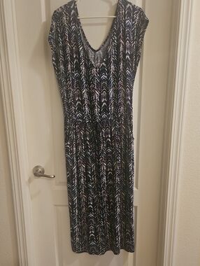 Torrid Black Chevron-Pattern V-Neck Maxi Dress